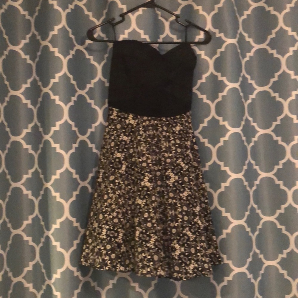 Never worn strapless dress